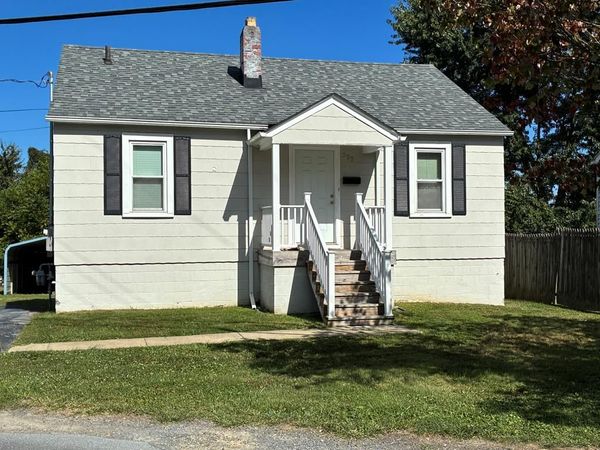 327 VINE BECKLEY, WV 25801, BECKLEY, WV 25801