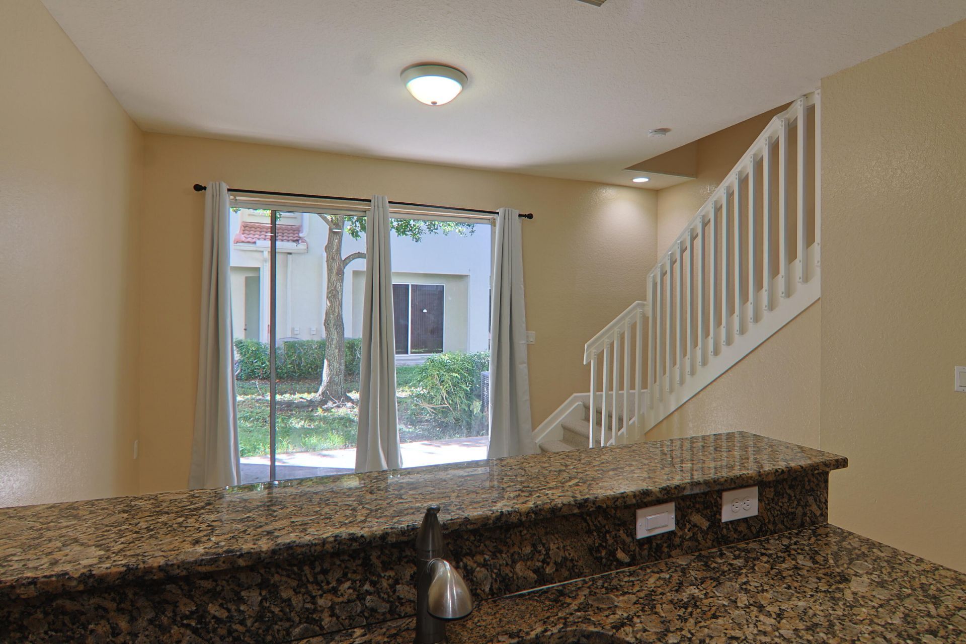 21211 NW 14th Place, Unit 3-27, Miami Gardens, FL 33169 Photo