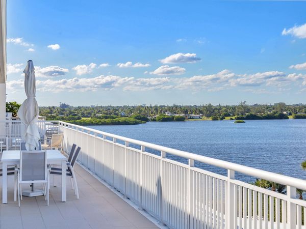 2773 S Ocean Boulevard, Unit Ph5, Palm Beach, FL 33480