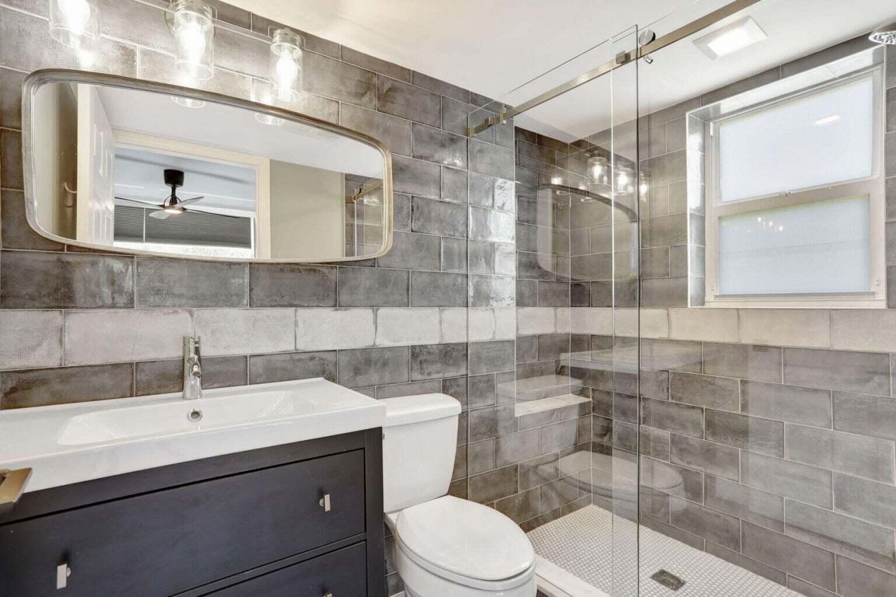 7800 NW 18th Street, Unit 201, Margate, FL 33063 Photo