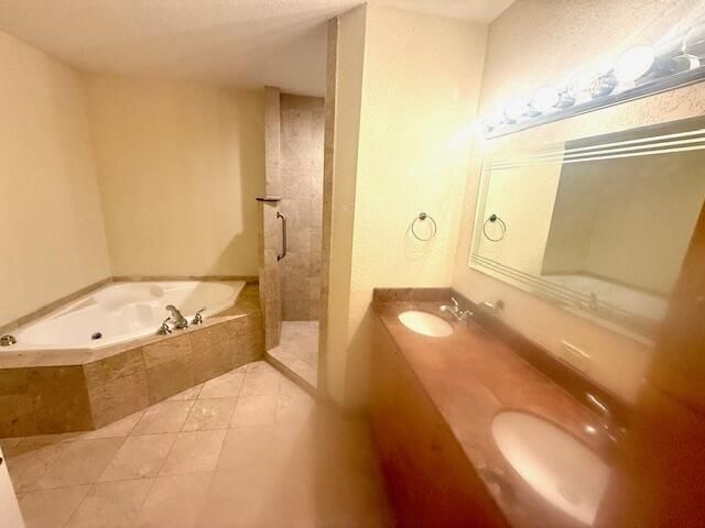 1650 Presidential Way, Unit 506, West Palm Beach, FL 33401 Photo
