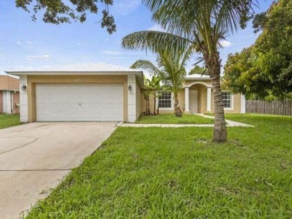 2134 SW Savage Boulevard, Port Saint Lucie, FL 34953