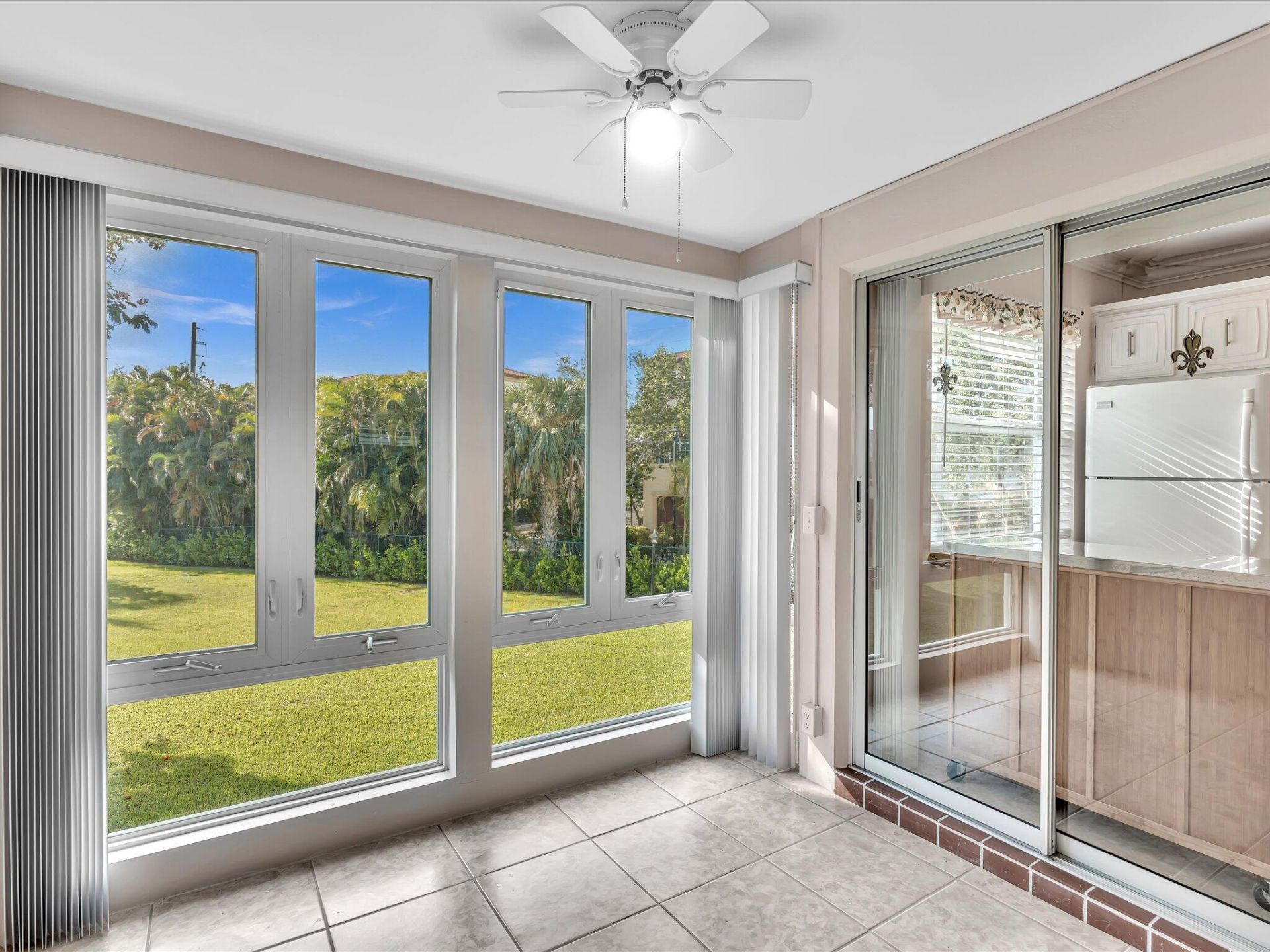 33 Colonial Club Drive, Unit 203, Boynton Beach, FL 33435 Photo