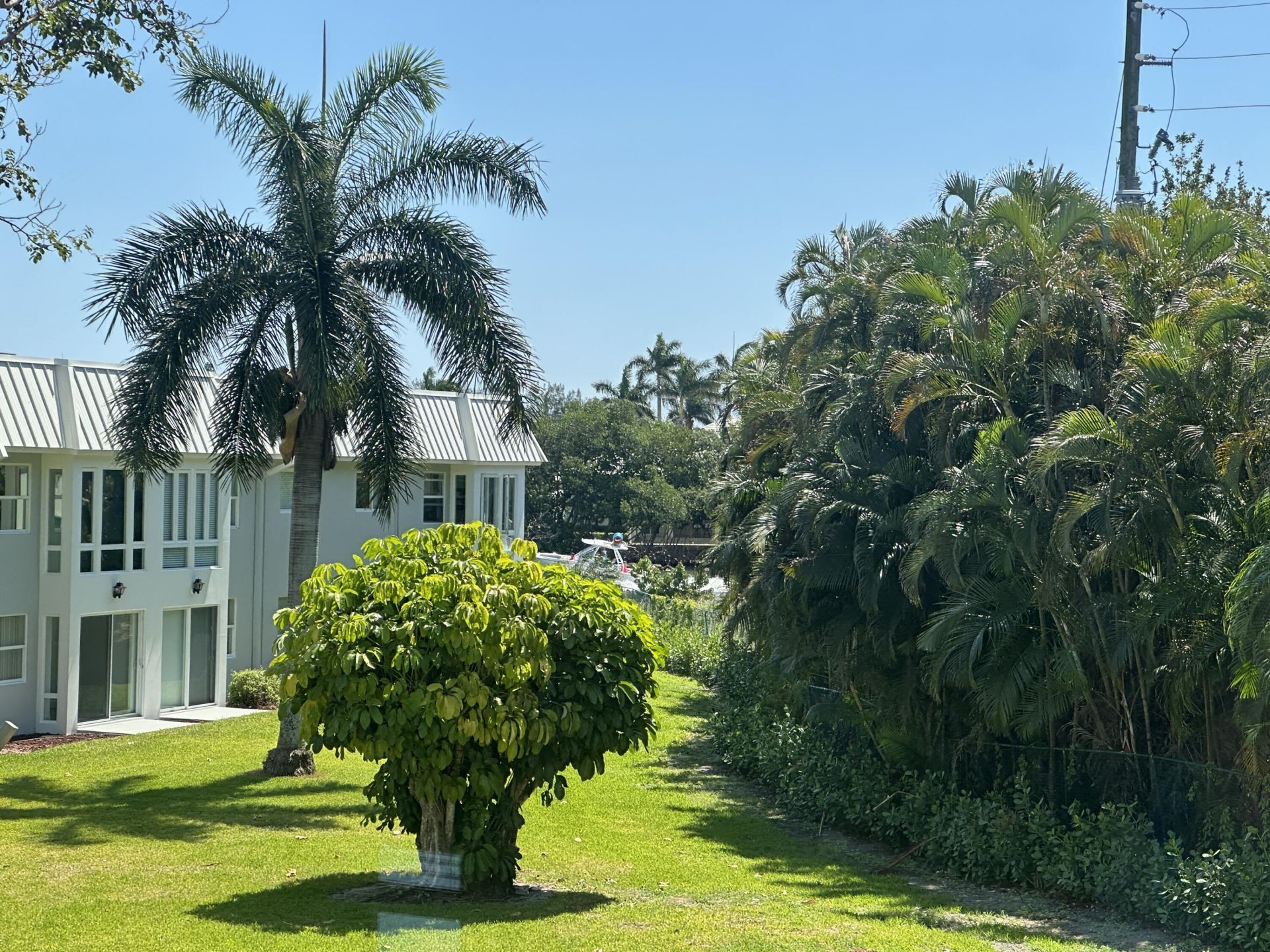 33 Colonial Club Drive, Unit 203, Boynton Beach, FL 33435 Photo