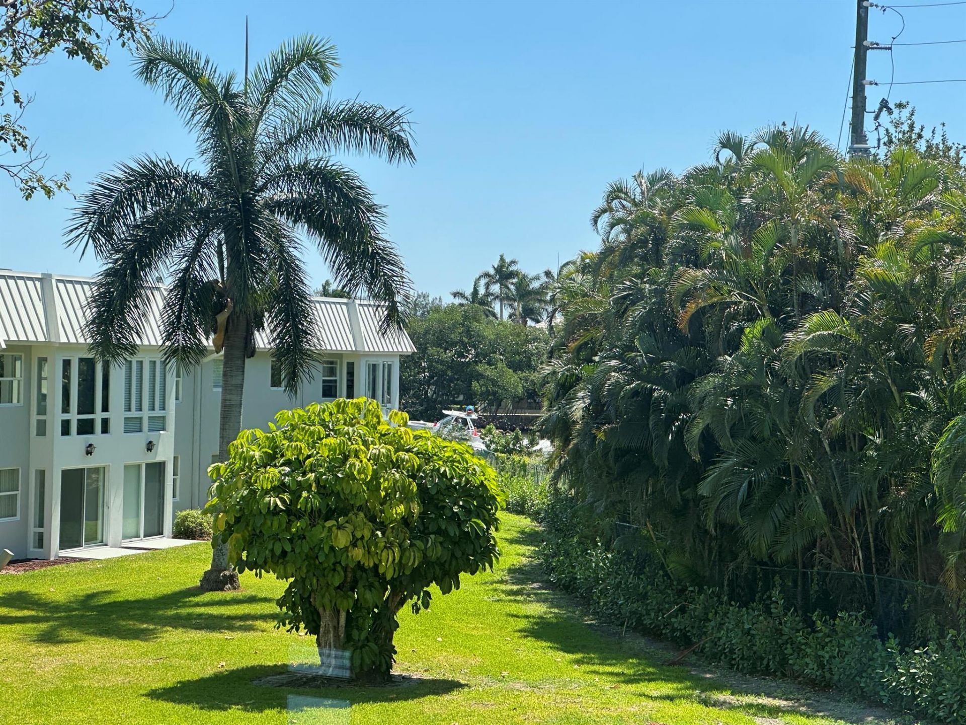 33 Colonial Club Drive, Unit 203, Boynton Beach, FL 33435 Photo