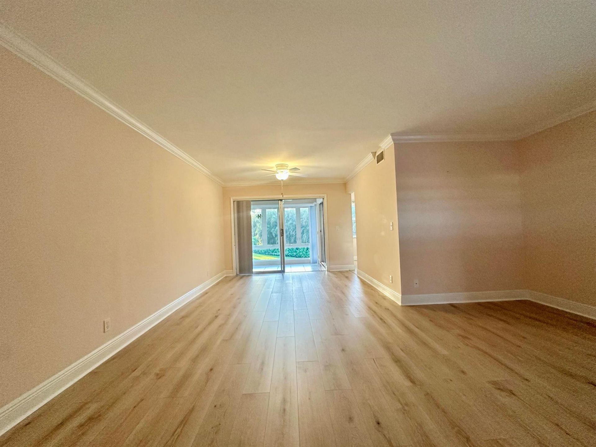 33 Colonial Club Drive, Unit 203, Boynton Beach, FL 33435 Photo