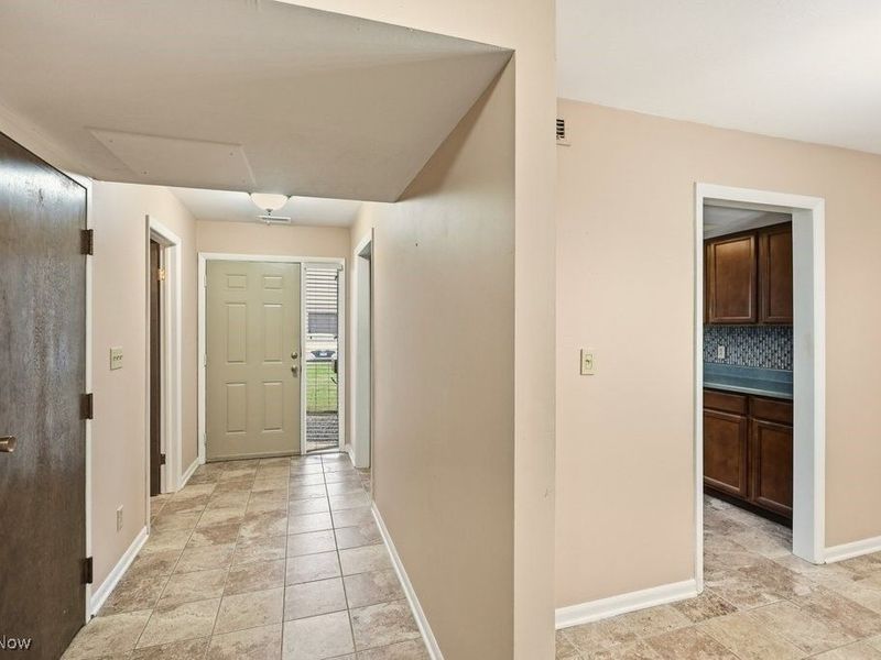 6290 Greenwood, Unit 302, Northfield, OH 44067 Photo 10