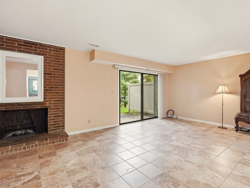 6290 Greenwood, Unit 302, Northfield, OH 44067 Photo 14