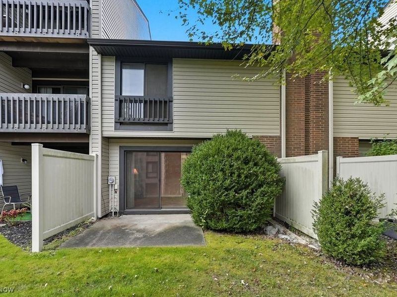 6290 Greenwood, Unit 302, Northfield, OH 44067 Photo 32