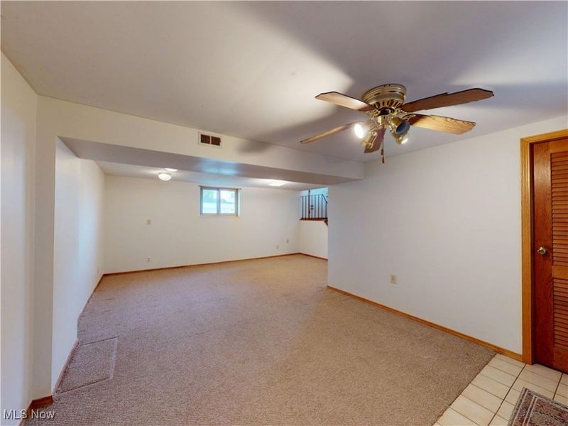 211 W Overlook Drive, Eastlake, OH 44095 Photo 16