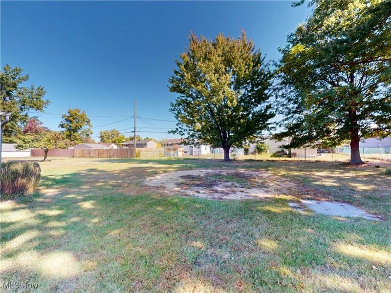 211 W Overlook Drive, Eastlake, OH 44095 Photo 22