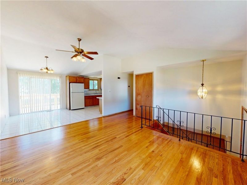 211 W Overlook Drive, Eastlake, OH 44095 Photo 6