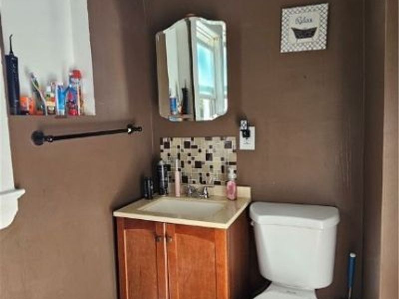 3628 Beyerle Road, Cleveland, OH 44105 Photo 9