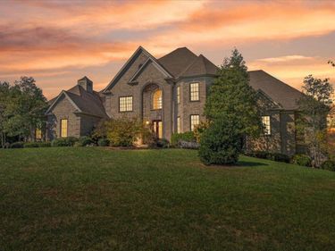210 Keene Manor Circle, Nicholasville, KY 40356