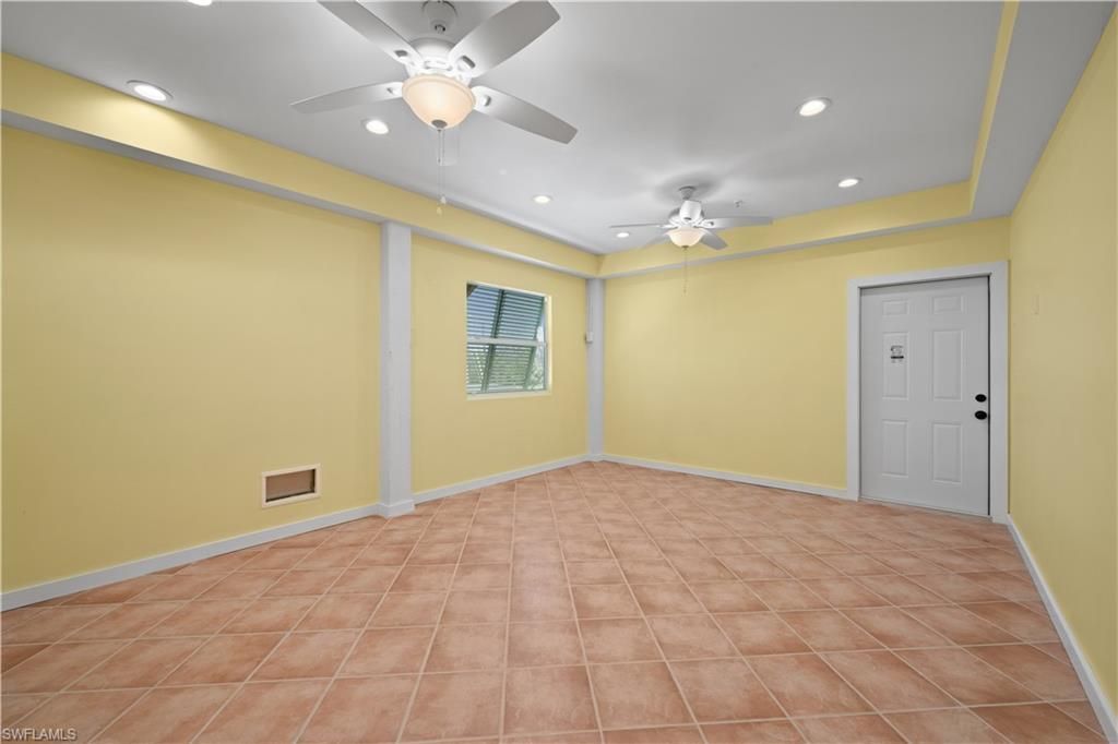 2272 Macadamia St, Saint James City, FL 33956 Photo