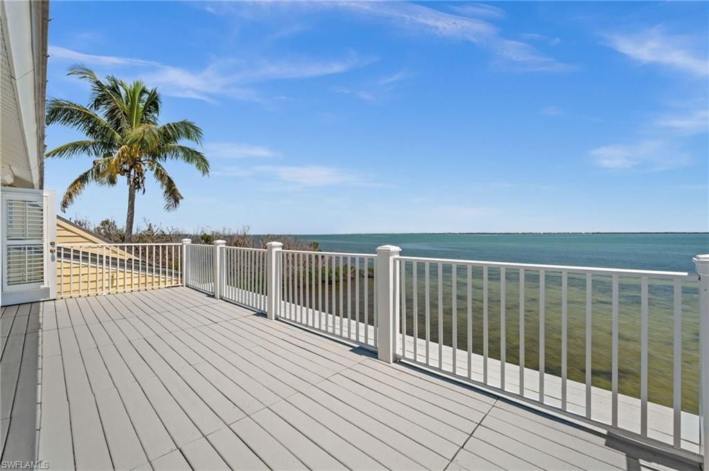 2272 Macadamia St, Saint James City, FL 33956 Photo