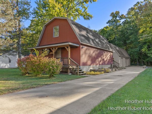 2919 Beatrice Avenue, Middleville, MI 49333