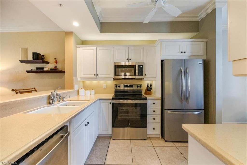 410 Bayfront Pl, Unit 2407, Naples, FL 34102 Photo