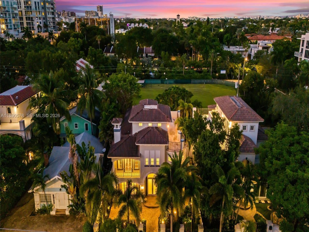 821 SE 2nd Ct, Fort Lauderdale, FL 33301 Photo