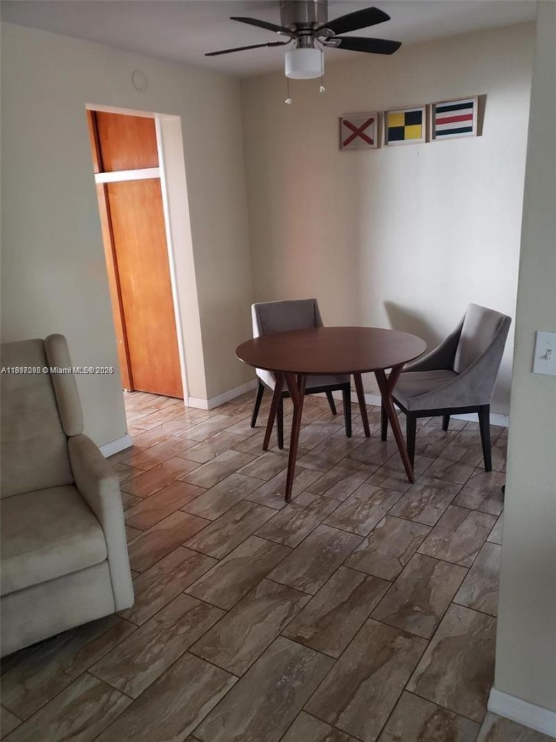 8040 Tatum Waterway Dr, Unit 7, Miami Beach, FL 33141 Photo