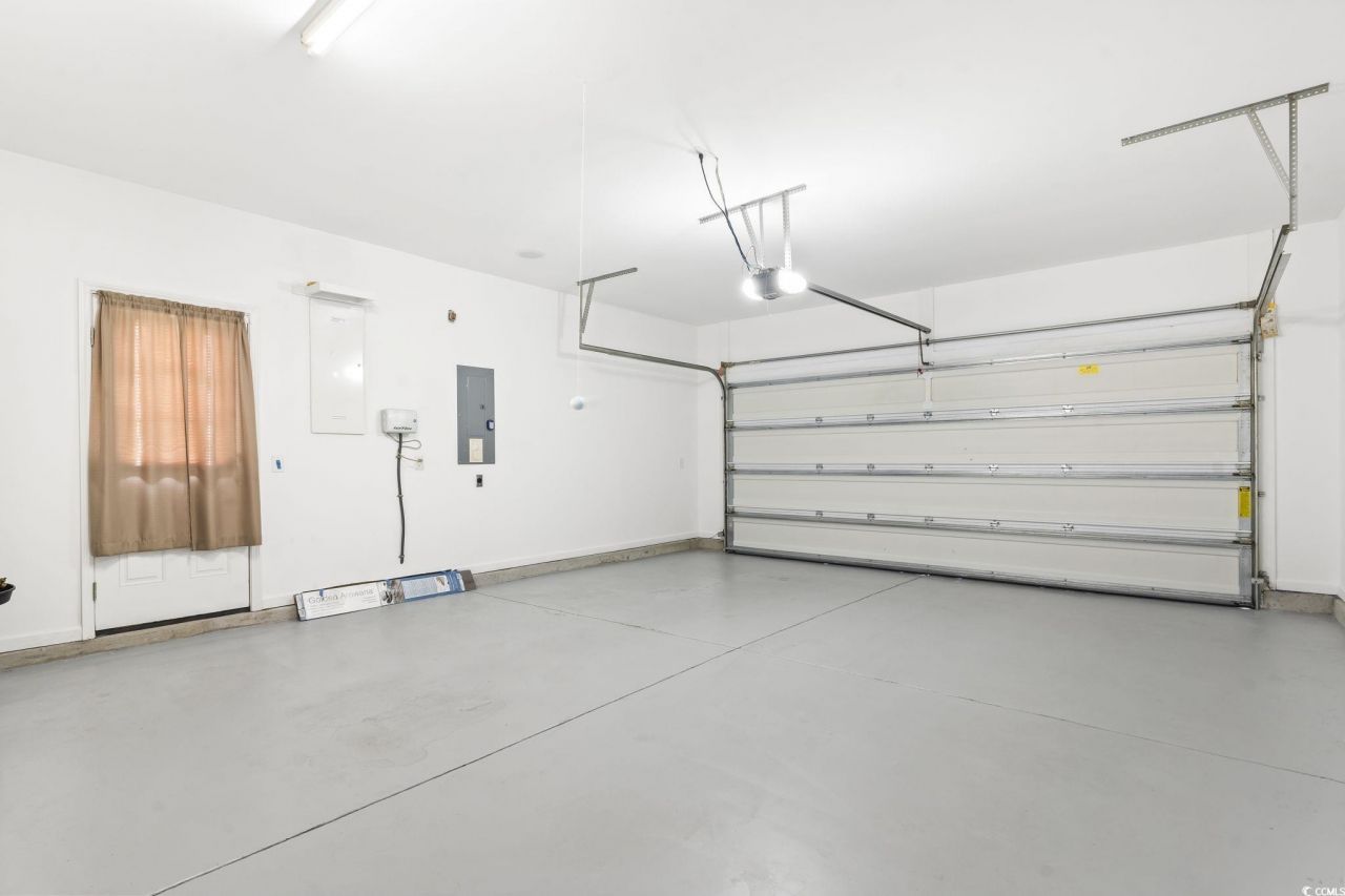 335 Oak Crest Circle Photo 11