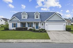 335 Oak Crest Circle photo 4