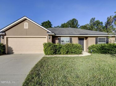 8648 FLOORSTONE MILL Drive, Jacksonville, FL 32244