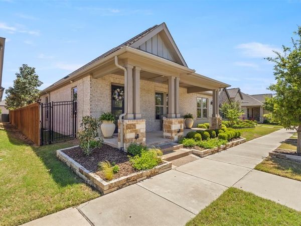 4825 Beaver Creek Drive, Arlington, TX 76005