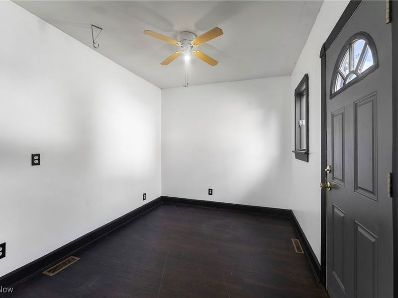 4038 Sunset Boulevard, Youngstown, OH 44512 Photo 13