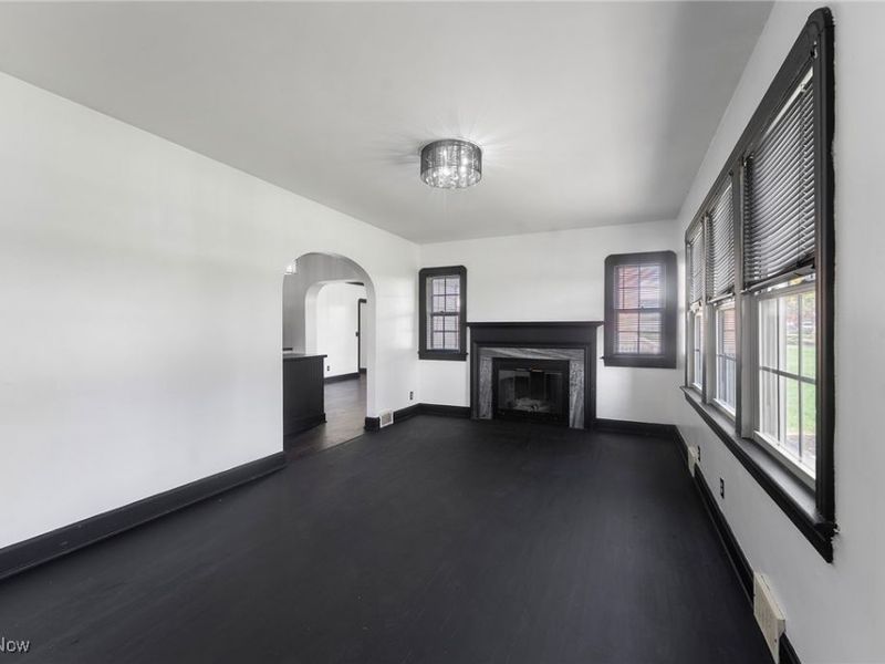 4038 Sunset Boulevard, Youngstown, OH 44512 Photo 2