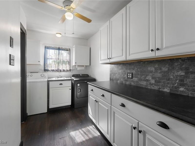 4038 Sunset Boulevard, Youngstown, OH 44512 Photo 6