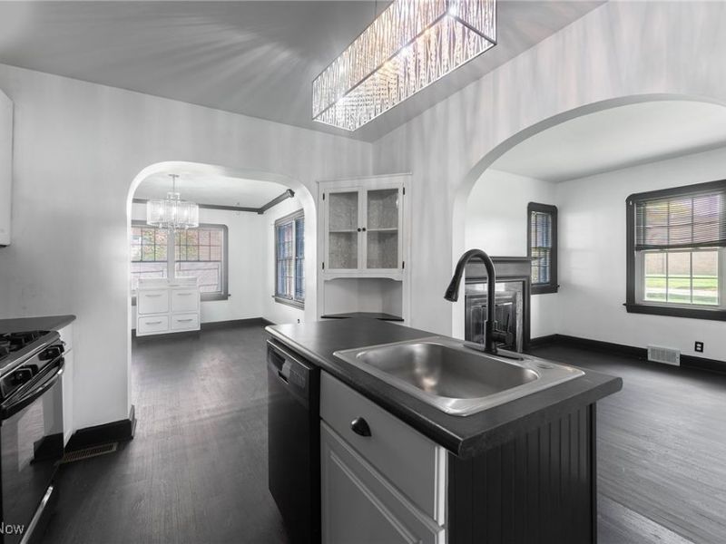 4038 Sunset Boulevard, Youngstown, OH 44512 Photo 8