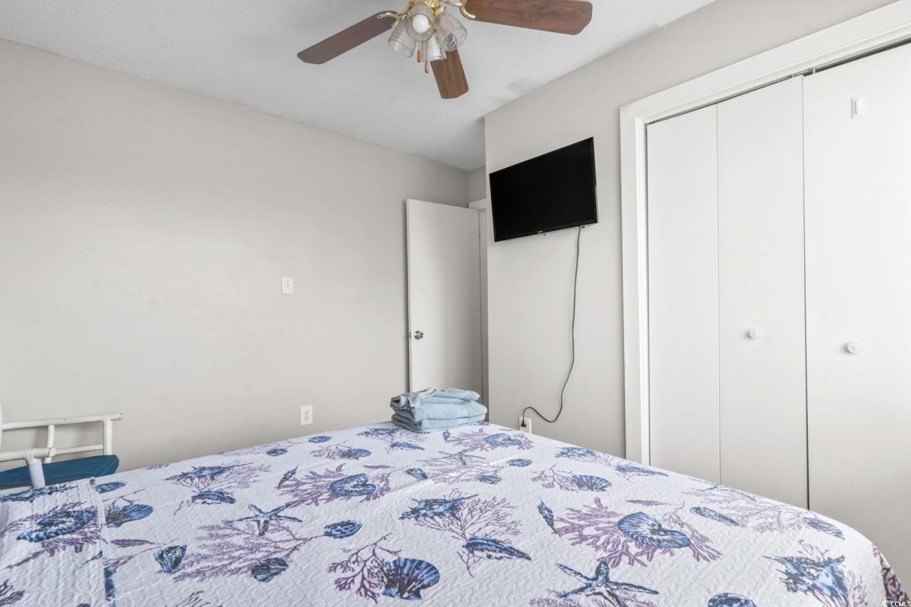 9661 Shore Dr. Photo 27