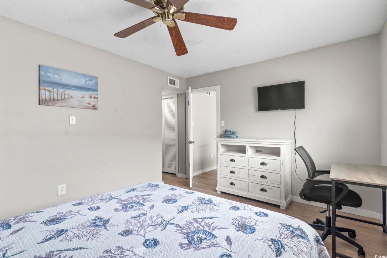 9661 Shore Dr. Photo 30