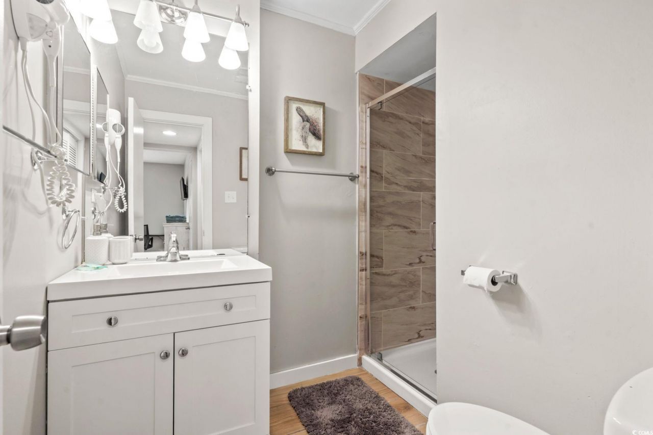 9661 Shore Dr. Photo 31