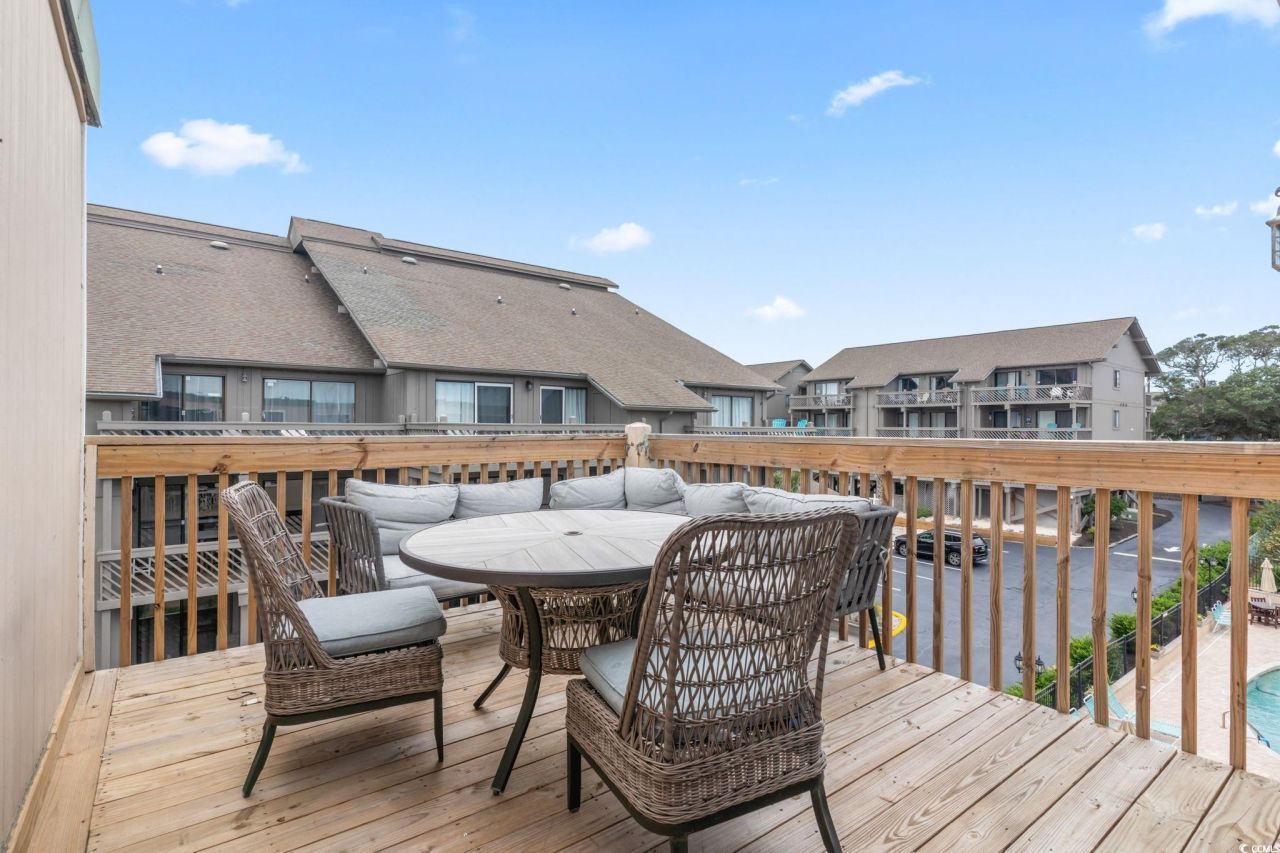 9661 Shore Dr. Photo 35