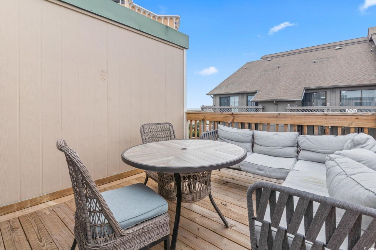 9661 Shore Dr. Photo 36