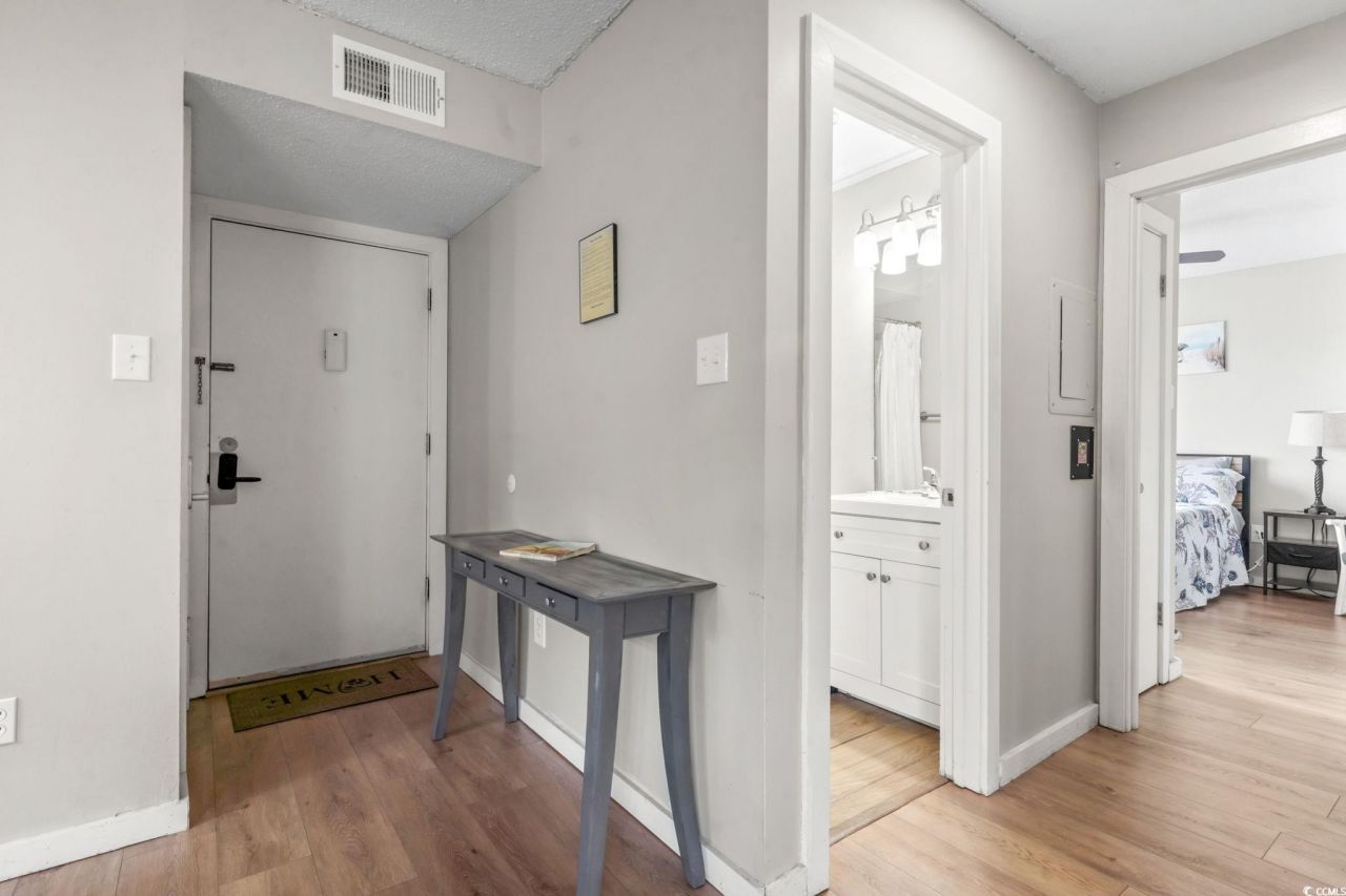 9661 Shore Dr. Photo 8