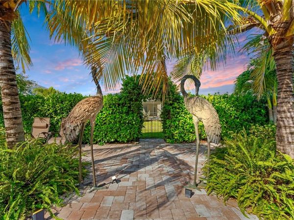 2532 Saint Lucia Circle, Vero Beach, FL 32967
