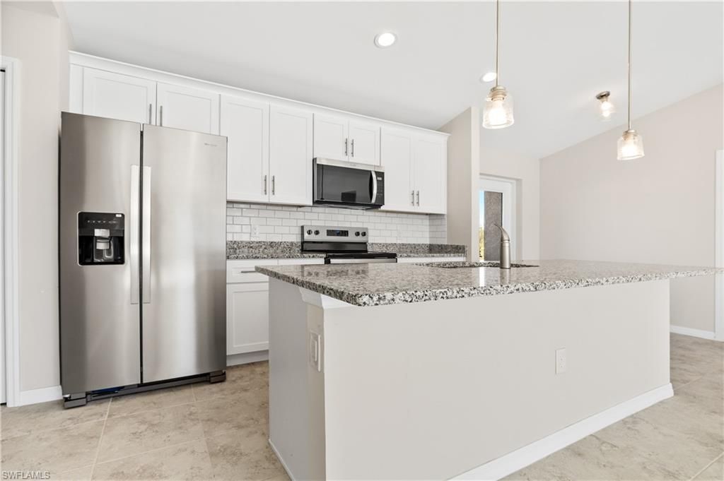 2052 NW 17th St, Cape Coral, FL 33993 Photo