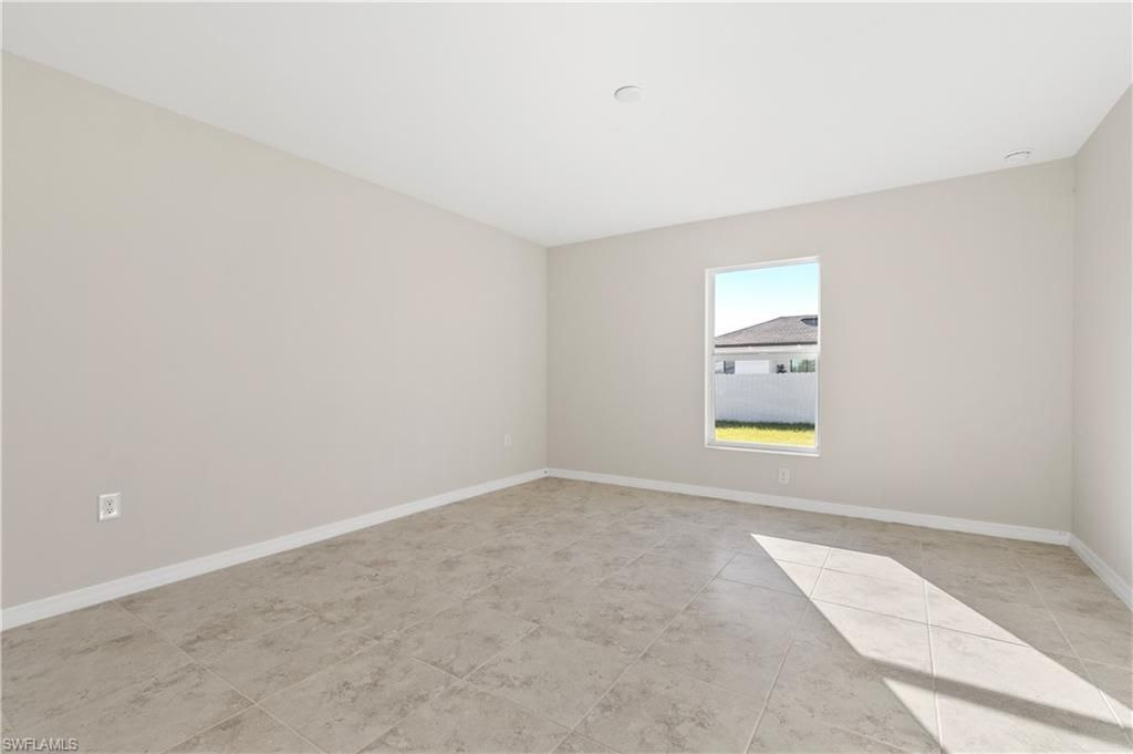 2052 NW 17th St, Cape Coral, FL 33993 Photo