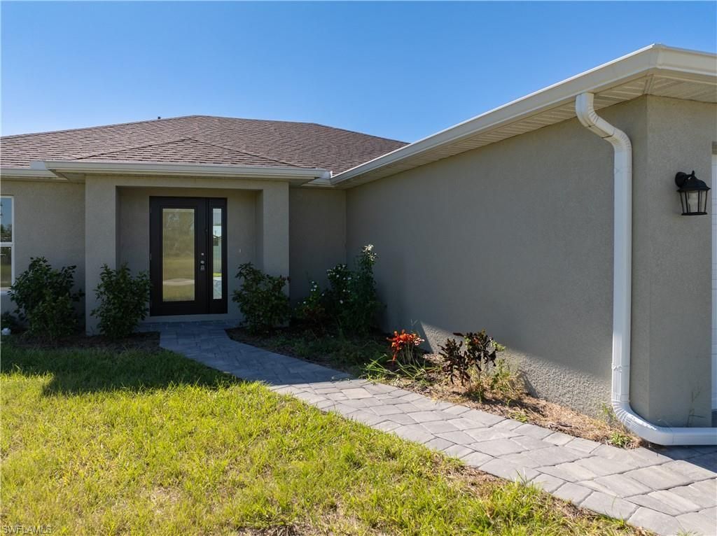 2052 NW 17th St, Cape Coral, FL 33993 Photo