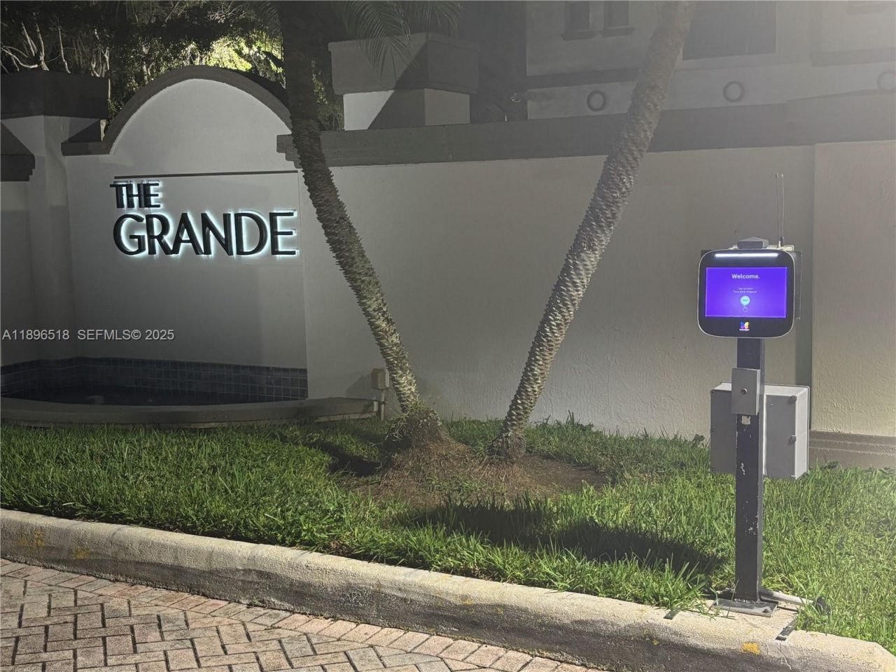 9021 SW 94th St, Unit 707, Miami, FL 33176 Photo