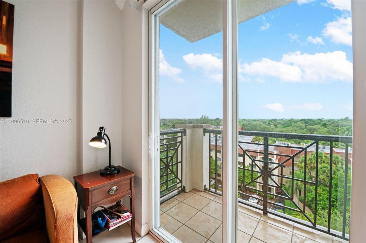 9021 SW 94th St, Unit 707, Miami, FL 33176 Photo