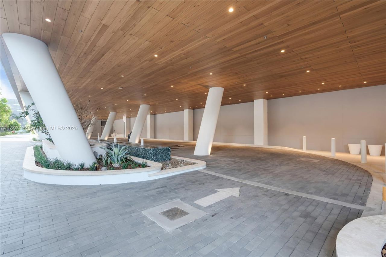 2655 S Bayshore, Unit 1506, Coconut Grove, FL 33133 Photo