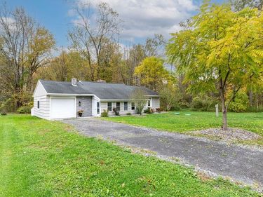 5691 Mud Mill Road, Brewerton, NY 13029