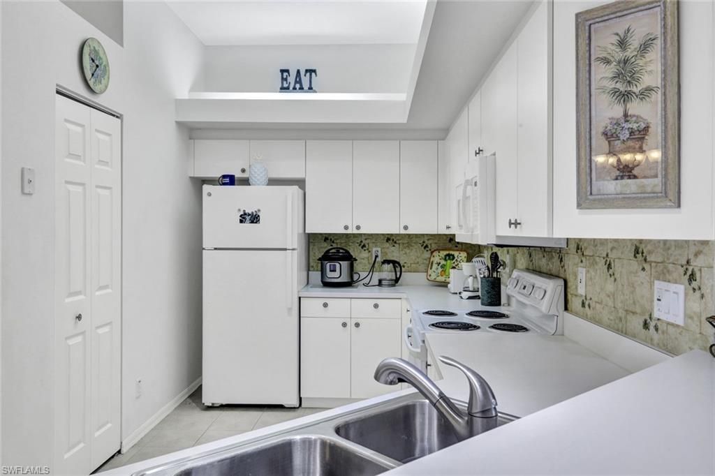 10711 Halfmoon Shoal Rd, Unit 203, Estero, FL 34135 Photo