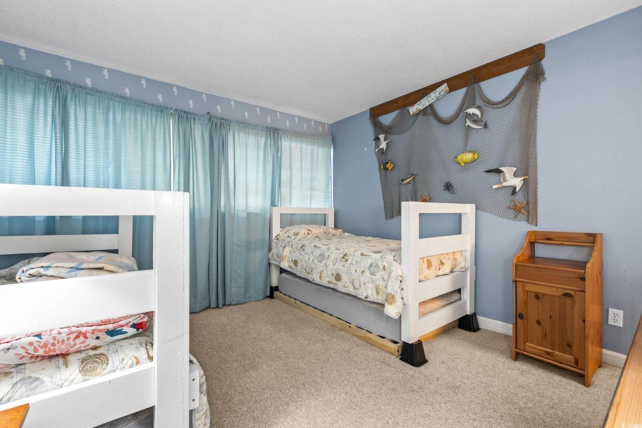 601 Mitchell Dr. Photo 4