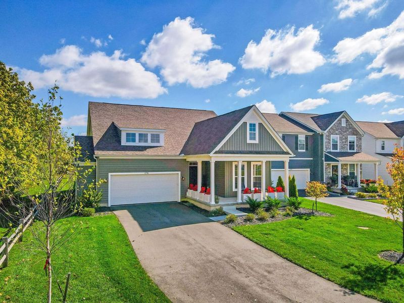 2716 Fieldwin Drive, Blacklick, OH 43004 Photo 2