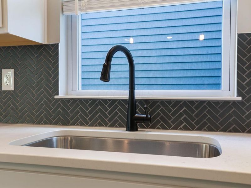 2716 Fieldwin Drive, Blacklick, OH 43004 Photo 24